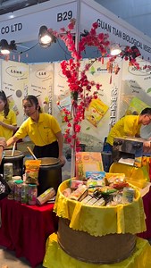 Kick off your festive shopping weekend at Singapore EXPO with 5 exciting events: 🍔 TLM Food Expo | Hall 6A 🛋️ Colourful Living Furniture & Reno Expo | Hall 6B 👶 Mummys Market Biggest Baby Fair | Hall 5 🚗 Car Choice @ EXPO | Hall 4 Atrium 🛍️ AKF RAYA COLLECTION EXTRAVAGANZA 2026 | Foyer 2, Level 2 A weekend of shopping and feasting awaits. Usher in new beginnings with the seasons best deals 𝐏𝐑𝐎𝐒𝐏𝐄𝐑𝐎𝐔𝐒 𝐃𝐄𝐀𝐋𝐒 @ 𝐄𝐗𝐏𝐎! #SingaporeEXPO #PlaygroundofPossibilities #ChineseNewYear2