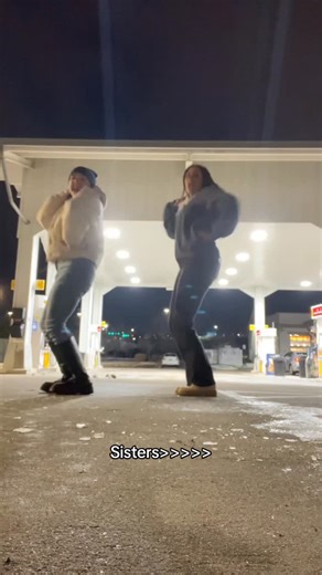 Amy Cimorelli on Instagram: "I made @laurencim learn this AHAHAHAHA"