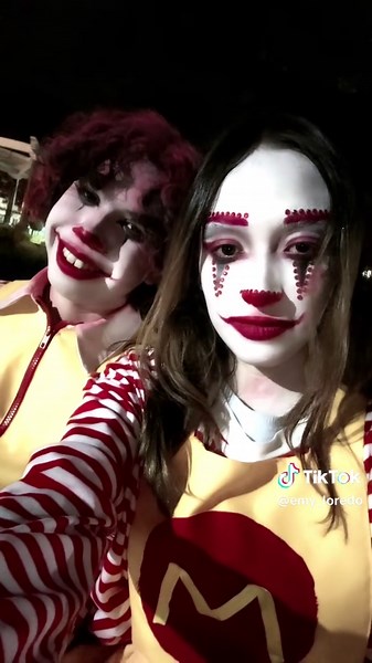 Halloween Ronald McDonald Cosplay Ideas
