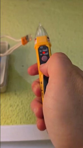 Electricians’ Secret: How to REALLY Find the Neutral Wire