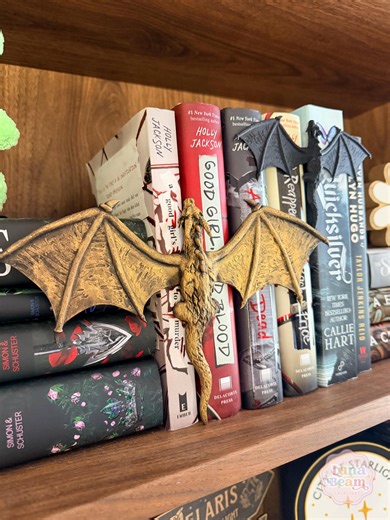 Dragon Book Charm - Bookshelf Decor, 3D Book Spine Charm Ornament, Library Decor, Wyvern, Bookish, Booktok, Spine Hugger - Etsy