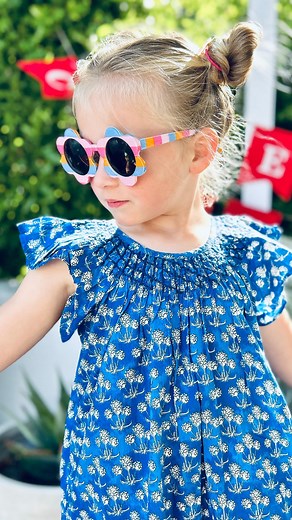 Oh how we love @labels4school! Labels4School have been supplying South African families with school labels for over 10 years! That makes them a highly trusted brand with LOADS of experience under their belt. I love that they’ve thought of everything - from stationary labels to bag tags and lunch box stickers to iron in clothing labels and even book covers, where the books come ready covered! 🙌🏼🙌🏼🙌🏼🙌🏼 . . And obviously the kids live it because they can choose from an array of different th