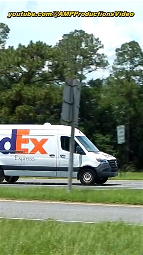 White Sprinter FedEx EXPRESS 5