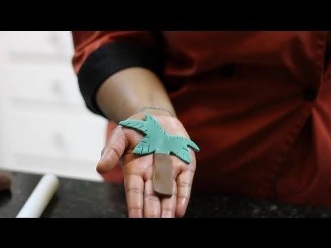 How to Make Gum Paste Fondant Palm Trees : Fondant Techniques