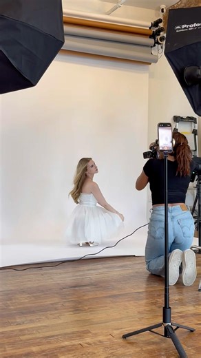 Some bts from this shoot 🤍 #model #modeling #modelbts #modellife #photoshoot