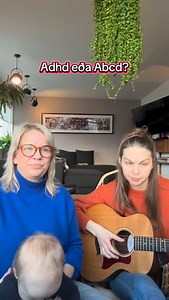 Adhd eða abcd? Það getur verið stemning að lifa með adhd þó svo það séu líka margar skuggahliðar❤️ En þökk sé adhd þá er sköpunarkrafturinn við völdin, hugurinn stoppar ekki og undarlegar laga hugmyndir verða til🔥👌 Við erum stoltar adhd konur, ein okkar ótrúlega greind (með greint adhd) hin alveg rosalega ógreind…. Við gætum kannski gert margra laga seríu um þetta málefni, það eru svo margar kómískar hliðar og endalaus steikt adhd móment sem við höfum upplifað 😅 #íslenskt #fyp #truestory #adh