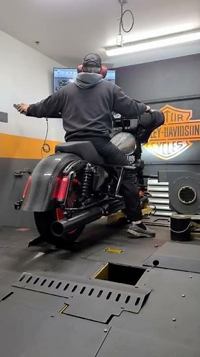 Harley-Davidson Screamin Eagle 128 Stage 4 Dyno Run w/ Horsepower + Torque - Electra Glide Standard