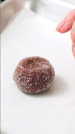 4-Ingredient Chocolate Kiss Cookies