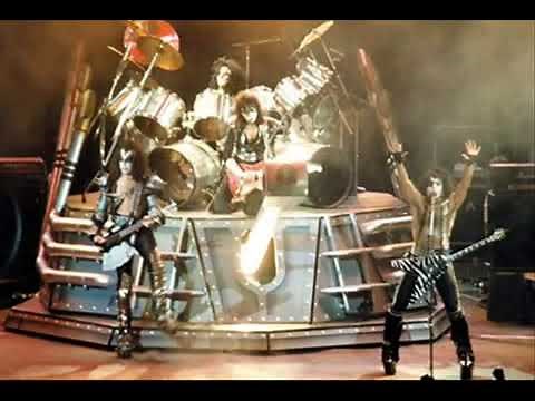 KISS Live at Worcester 1/22/1983 - Creatures of The Night Tour - Full Concert