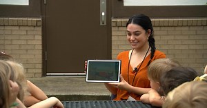 Learning to Read:Using Print and Digital Books Season 2023 Episode 08