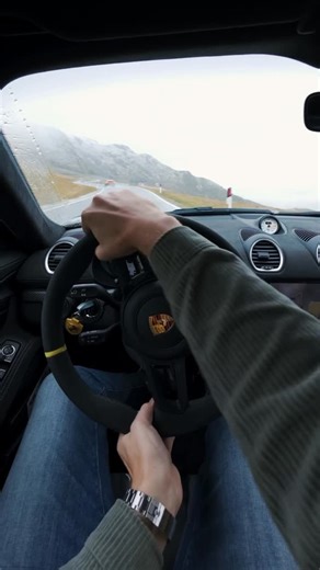THE FLAT OUT GARAGE on Instagram: "The 911 Dakar wasn’t much of a reference for grip levels 🥴 #pov #povdriving #gt4rs #snow #porsche #alps #austria"