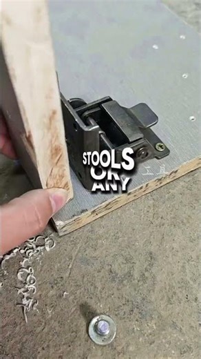 Amazing 90-Degree Self-Locking Folding Hinges – Perfect for Tables & Stools!