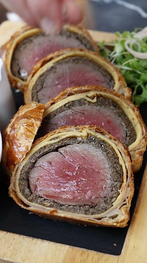 Gordon Ramsay on Instagram: "My stunning signature beef wellington with truffle mash and bone marrow just at @breadstreetkitchen !! Only available this October for #WorldwideWellington month !"