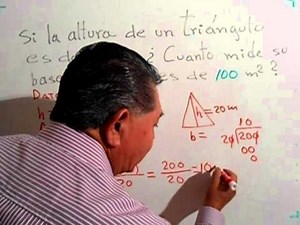 Calcular el valor de la base de un triángulo,a partir de su área y altura