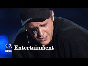 Justin Bieber delivers flawless performance, cries onstage | 2015 MTV Video Music Awards