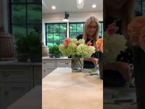 Fall Dahlia Floral Arrangement Tutorial with Sandra Sigman