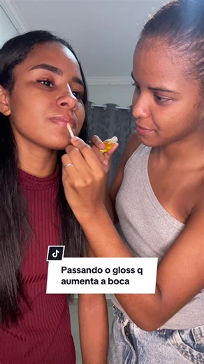 Desafio do Gloss: 50 Camadas na Boca