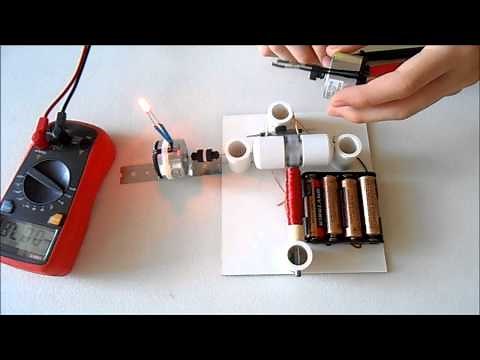 Simple electric generator