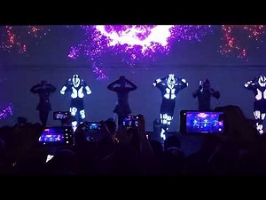 Alien light show at Landmark Jafza #dubai