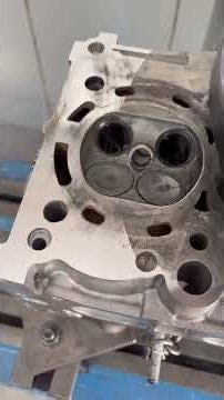 Watch This Before Rebuilding Your Engine Cylinder Head #carrestorationproject #automobile #mechanic