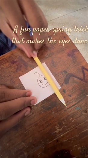 Dancing Eyes Paper Animation