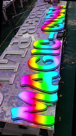 I will never see traditional signage again in the future! #sign #signage #design #shop#signagedesign