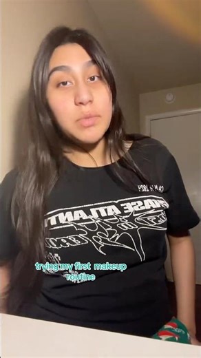 trying my makeup routine from 7th grade #makeup #tiktok #skincareroutine #katseye