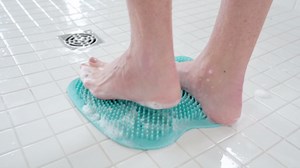 Amazon.com: Shower Foot Scrubber Mat & Back Washer, Set of 2 - Each Soft Silicone Bath Scrubber in Our Affordable 2-Pack Provides Deep Cleansing, Soothing Massage & Dry-Skin Exfoliation for Your Feet & Back : Beauty & Personal Care
