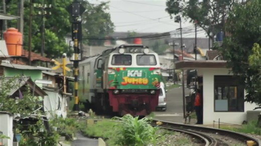 cepet cepet ke bd lagi ya 83 48. ib: @filivin #cc2018348rnb🟥🟦 #canon 1200d setting manual #fyp #janganboloshanyademiklb #keretaapiindonesia