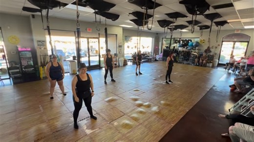 Advanced Bungee - these chicks can fly!!!!! #bungee #bungeedwnce #bungeefitness #bungeefit #flying #skydance #flyasme #getfit #az #azlocal #firtsintheus #comeflywithus | Tough Lotus Bungee Aerial Bombshell Fitness Chandler