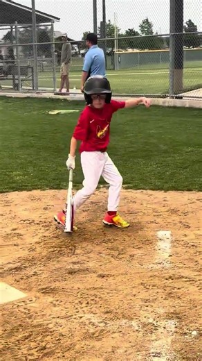 Best baseball intro! Dancing to MJ! #bananaball