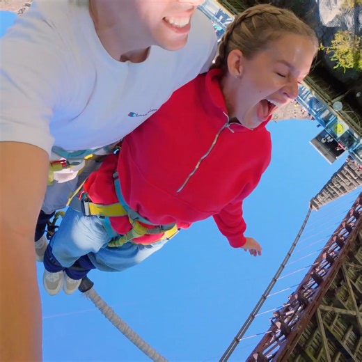 Bungee jumping in New Zealand, the most EPIC activity ever!! | 2Passports1Dream