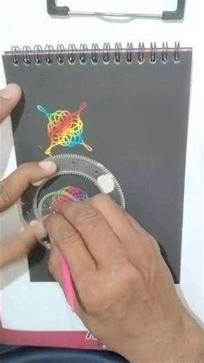 wonderful Spirograph creative Art 040. hypnotic Spirograph drawing Art.#spirograph #relaxing #artist