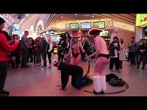 Las Vegas Best Showgirls and Street Performers at Fremont Street Before Covid-19