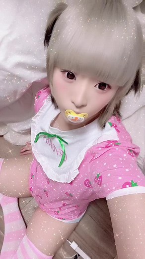 大人なのに女児服を着る女性の子供ファッションコーディネート