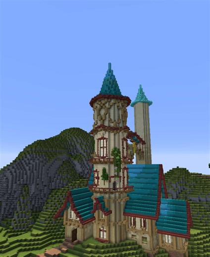 Enchanting Miniature Builds in Minecraft