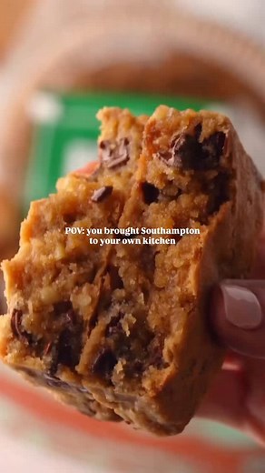 Miss visiting our bake shop IRL? We’ve got you covered. Visit tatesbakeshop.com and have the best of Southampton delivered straight to your door. 🍪🌊 | Tate's Bake Shop