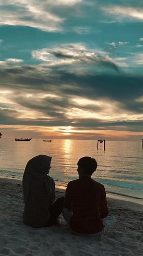 April: Kenangan dan Harapan dalam Lirik Fiersa Besari