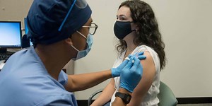 Drug-Company CEOs Sign Pledge on Covid-19 Vaccine