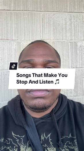 Some songs don’t let you multitask. They demand your full attention. From the first note to the last second, you’re locked in. Purple Rain is one of those timeless records that hits every time. What song does that for you? #purplerain #prince #musictok #timelessmusic #musicdiscussion