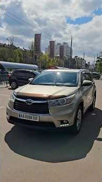 TOYOTA HIGHLANDER 2016