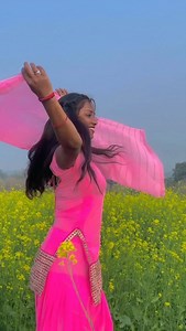 Odhni ke rang piyar … . . . . . . . #trending #trendingreels #viral #bhojpuri #reels | Radha Kumari