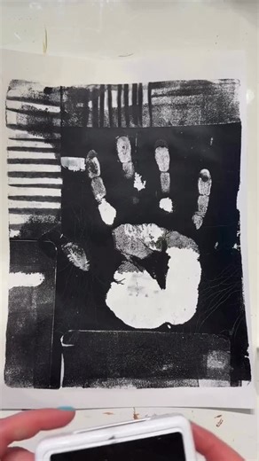 Laura Kemshall on Instagram: "New month, new sketchbook. #sketchbookwithlaura"