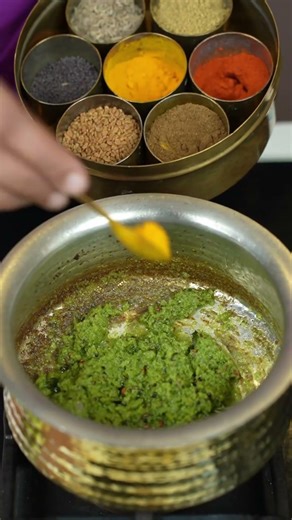 विदर्भ स्पेशल आलू वांग्याची भाजी / Aloo Vangyachi bhaji