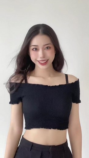 Stylish Dance Movements in Off-the-Shoulder Outfits