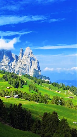 Italy - Alpe di Siusi 🇮🇹 | A Place That Looks Like a Painting #shorts