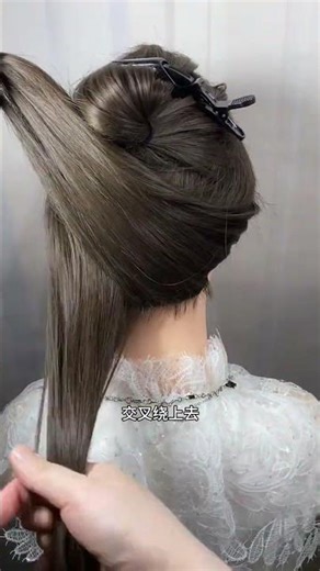 Master the High Ponytail in 3 Easy Steps