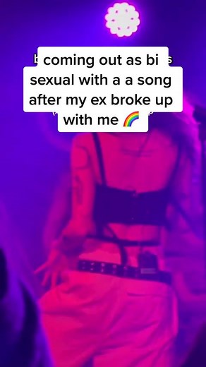 Chandler Leighton Coming Out Song: Touchin Me | Lyrics