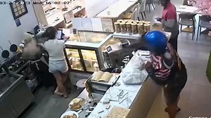 Viral Video: Angry Food Delivery Rider Attacks Restaurant Staff While Picking Order