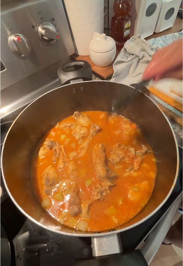 Delicious Pollo Guisado Recipe for Home Cooking